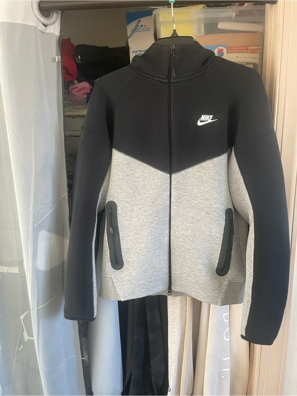 Nike Black & Gray Colorblock Full-Zip Jacket